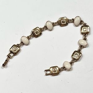 Vintage LC signed LIZ CLAIBORNE Enamel Bracelet Ivory &‎ Gold tone